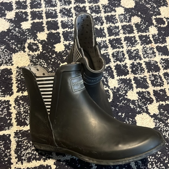 London fog ankle rain boots - Picture 2 of 3